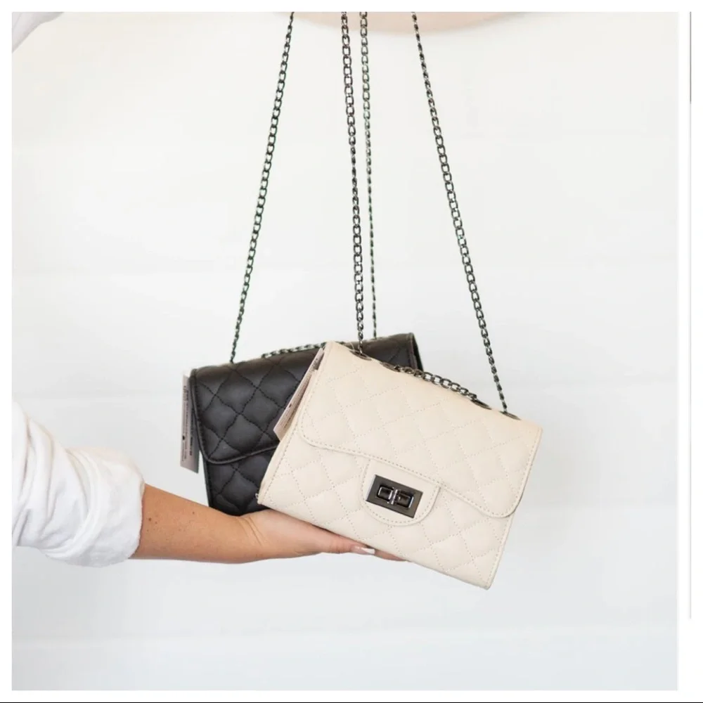 #35 Chic and stylish Vegan Quilted chain Bag/Purse - Picture 2 of 5